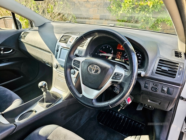 Toyota Avensis DIESEL SALOON in Armagh