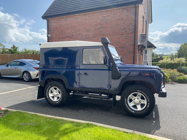 Land Rover Defender Hard Top Td5 in Down