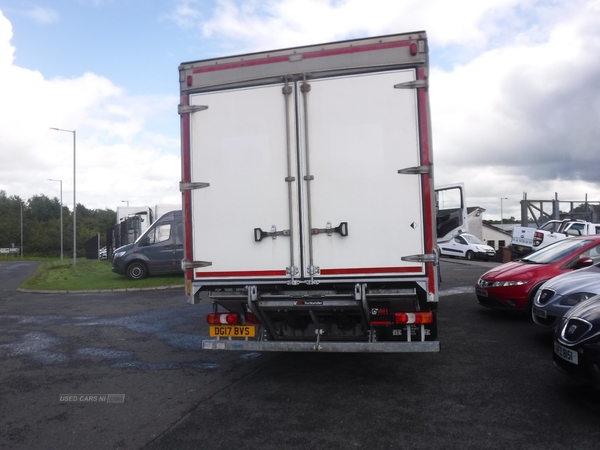 Mercedes Antos 18-24 26ft curtainsider Tuckaway taillift. in Down
