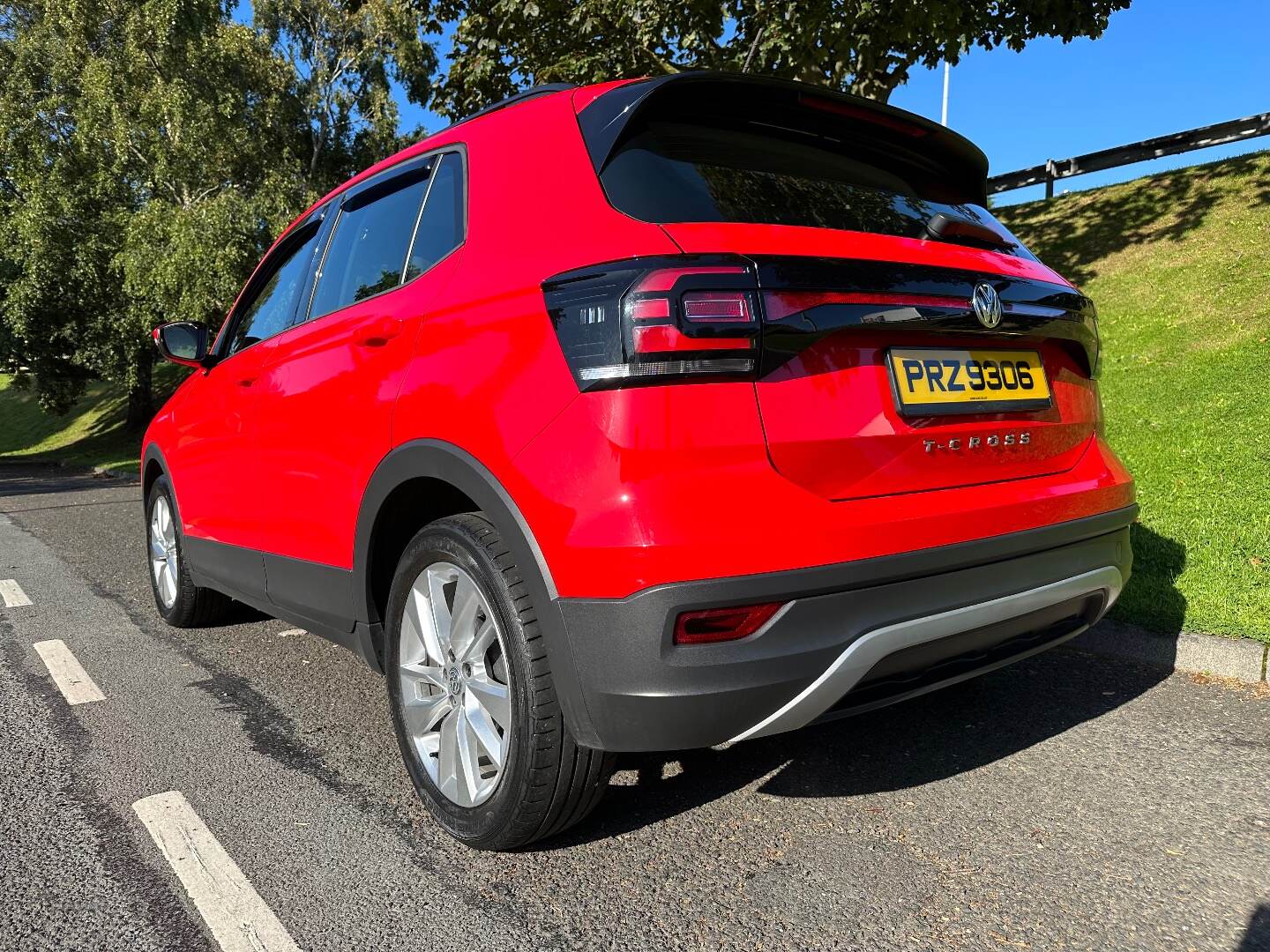 Volkswagen T-Cross ESTATE in Down