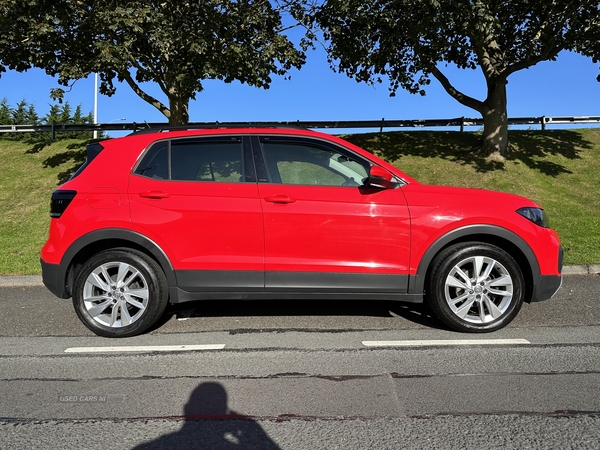 Volkswagen T-Cross ESTATE in Down