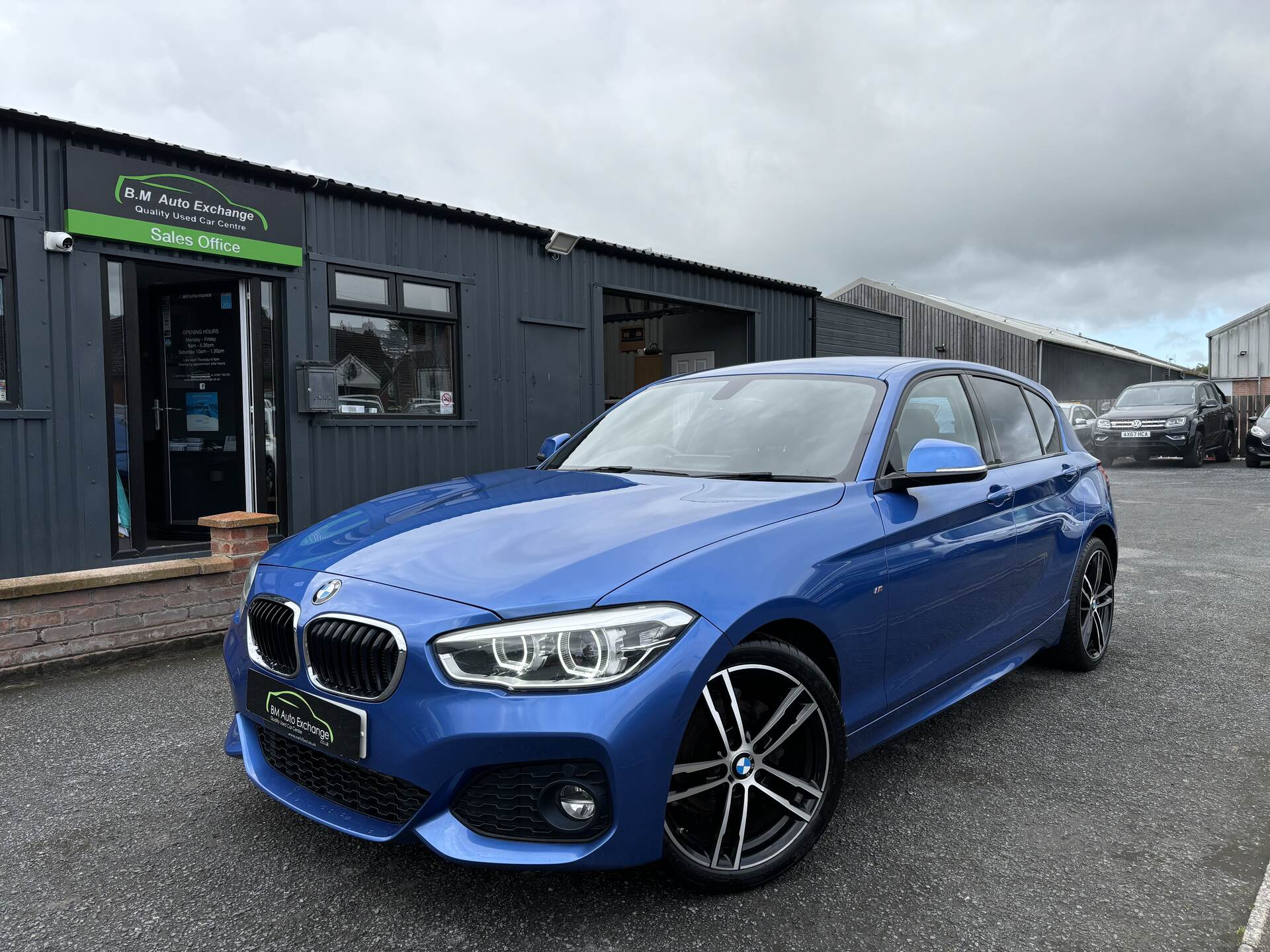 BMW 1 Series DIESEL HATCHBACK in Down