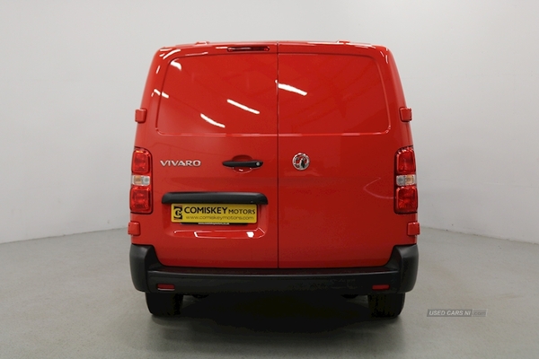 Vauxhall Vivaro 1.5 Turbo D 2900 Dynamic Van L2 H1 in Down