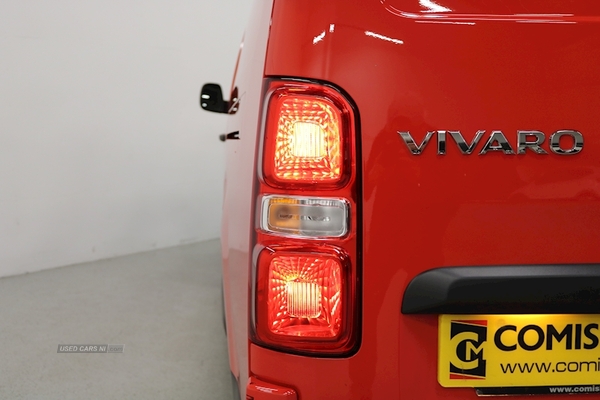 Vauxhall Vivaro 1.5 Turbo D 2900 Dynamic Van L2 H1 in Down