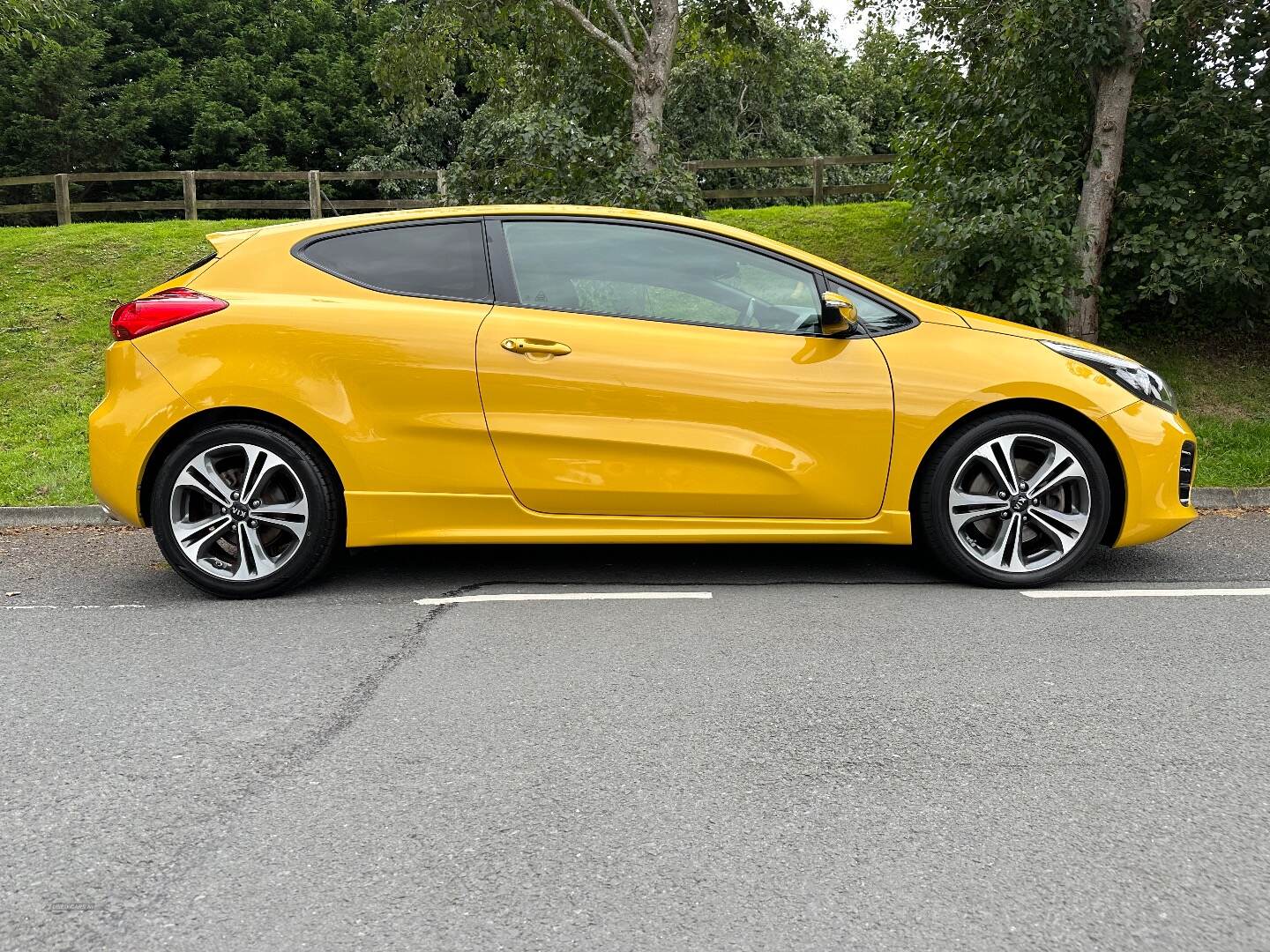 Kia Pro Ceed HATCHBACK in Down