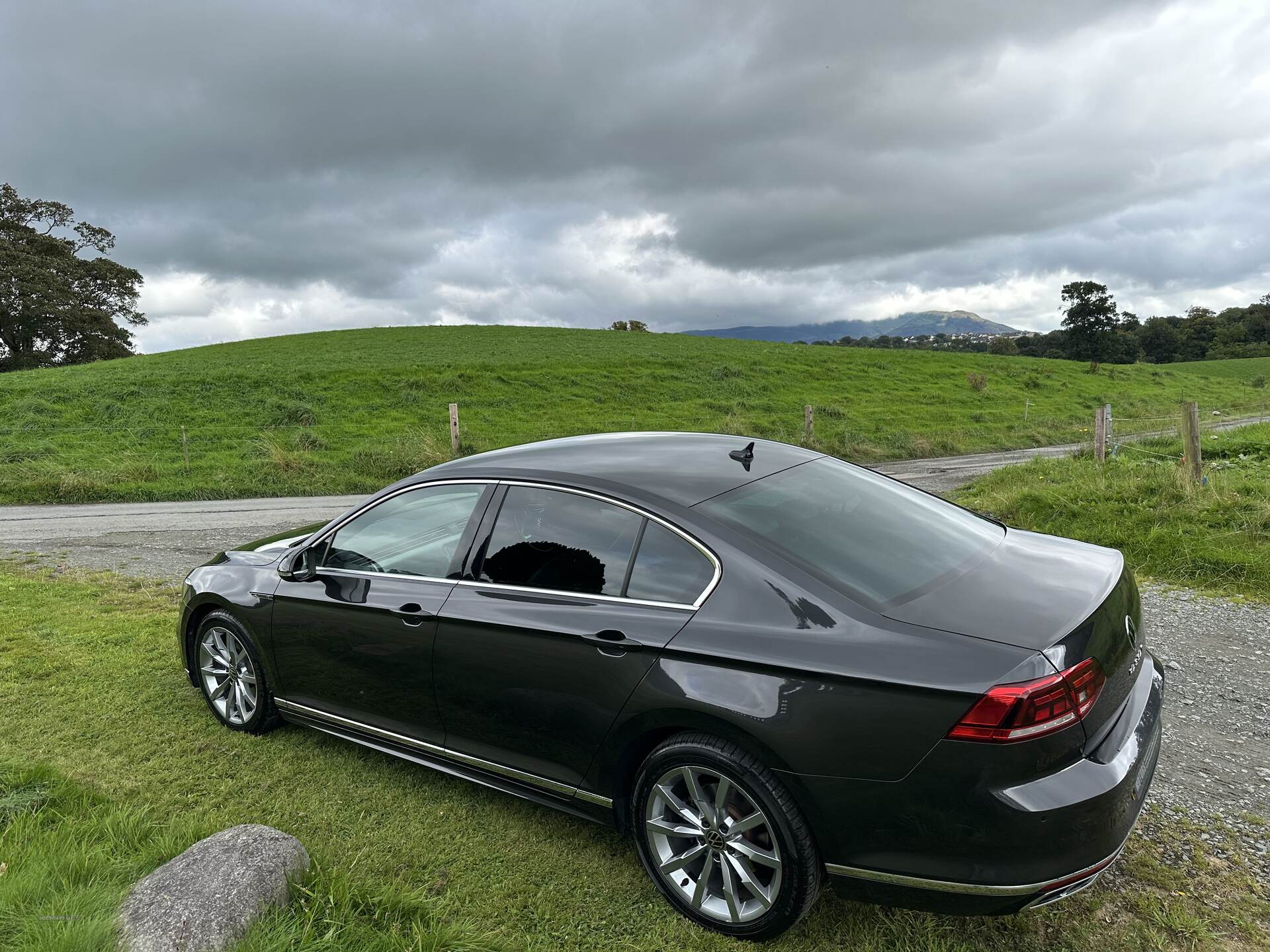 Volkswagen Passat DIESEL SALOON in Down