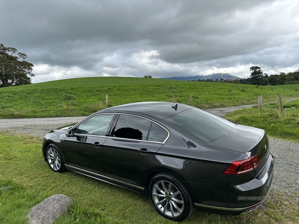 Volkswagen Passat DIESEL SALOON in Down