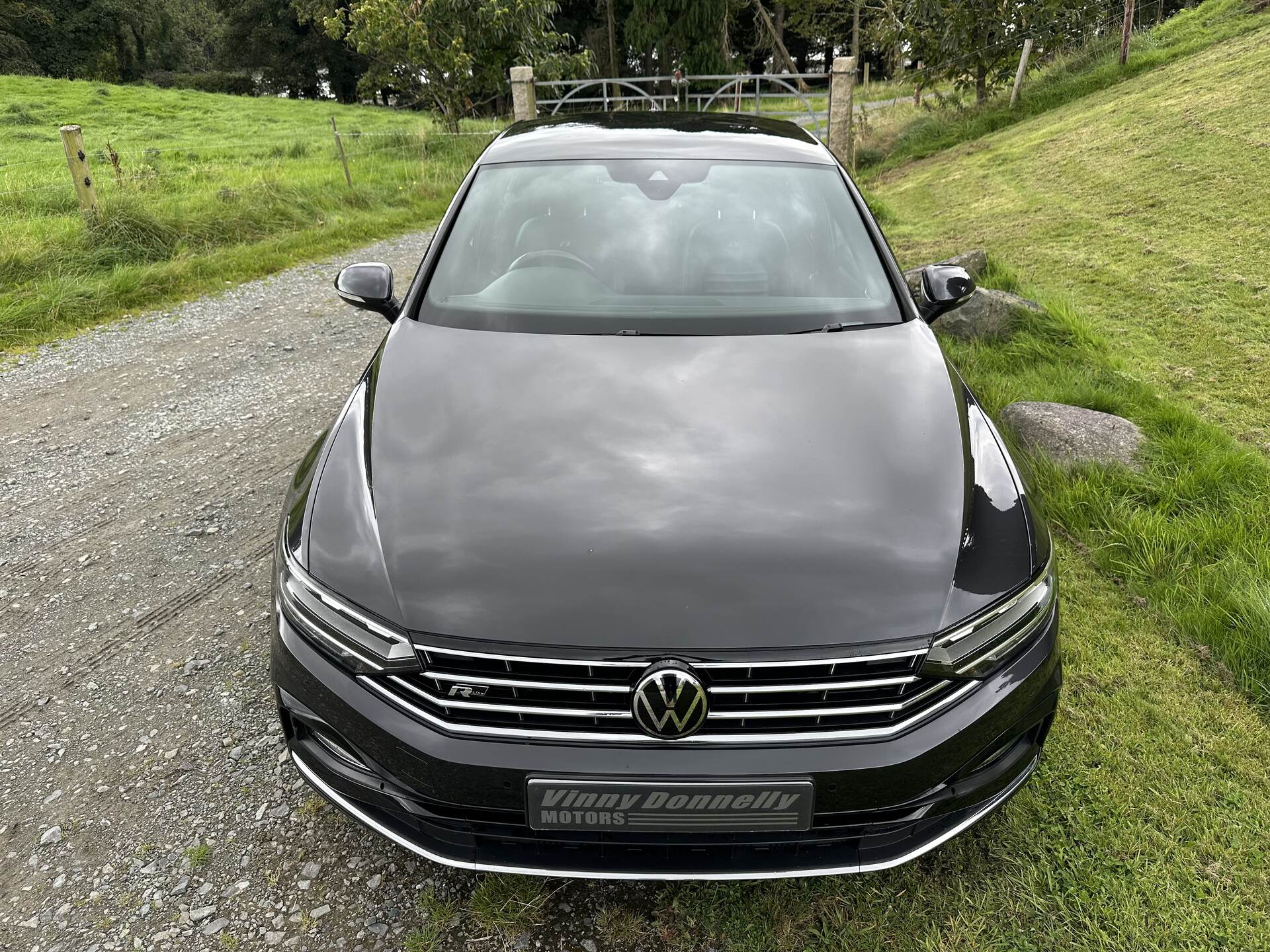 Volkswagen Passat DIESEL SALOON in Down