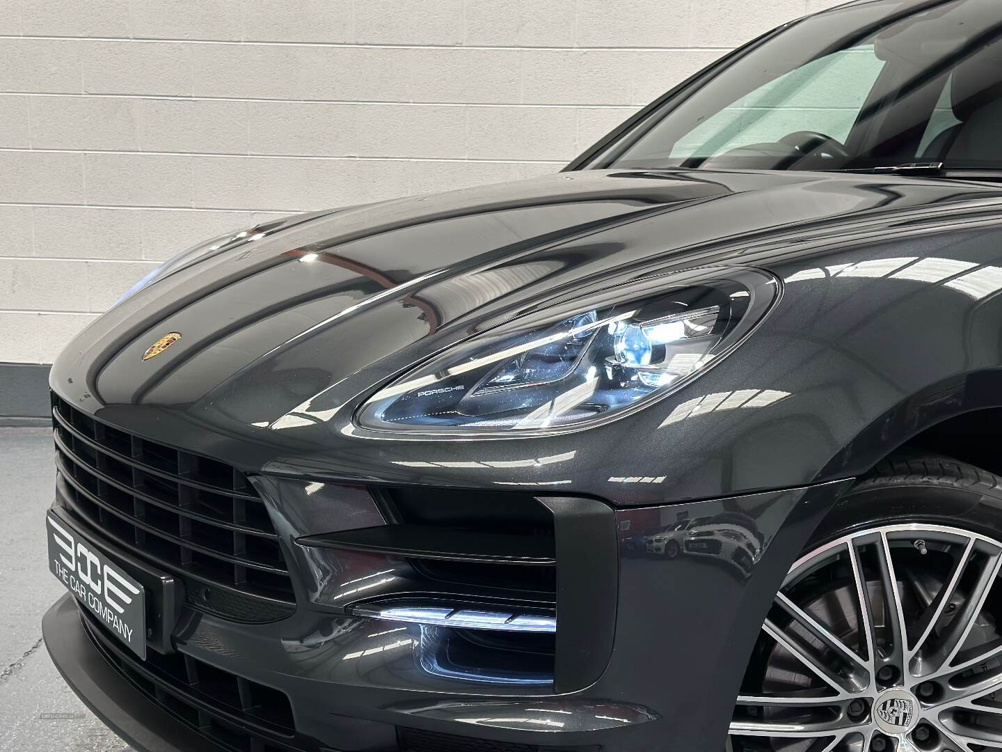 Porsche Macan ESTATE in Antrim