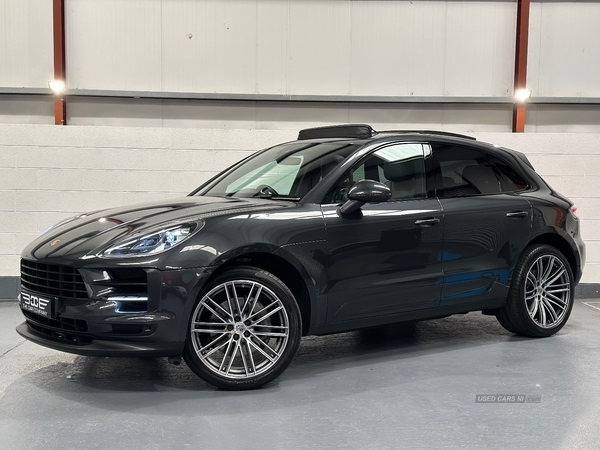 Porsche Macan ESTATE in Antrim