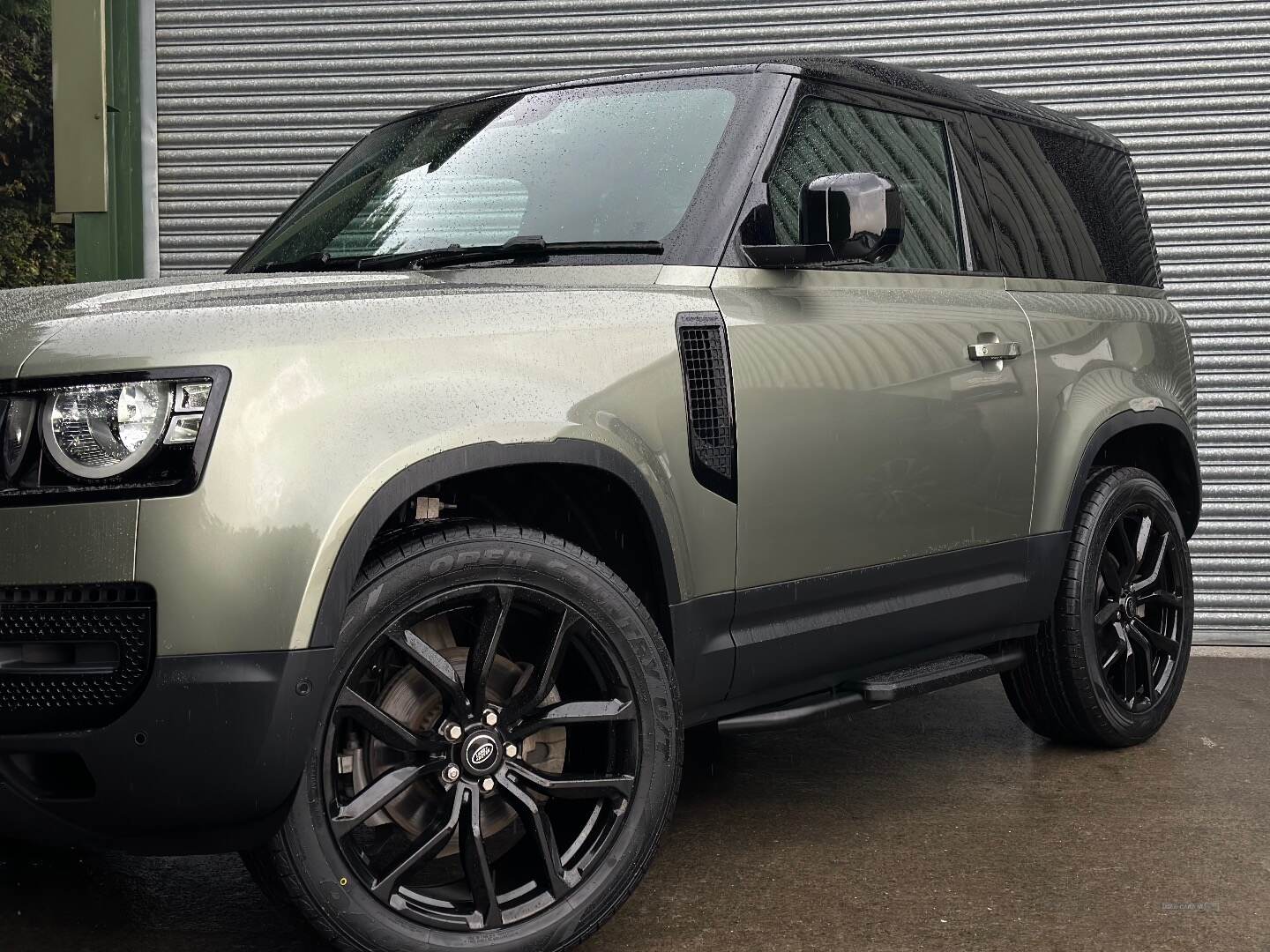 Land Rover Defender DIESEL ESTATE in Antrim