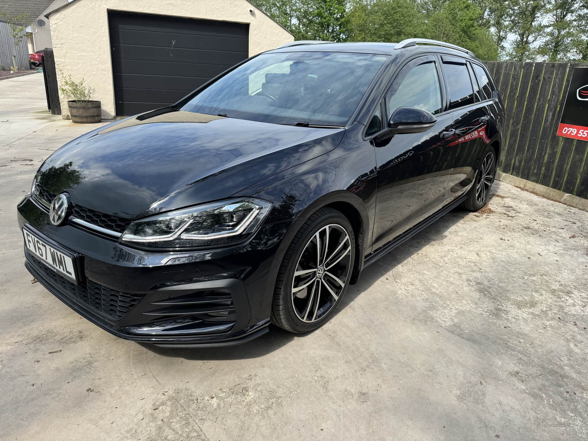 Volkswagen Golf DIESEL ESTATE in Tyrone