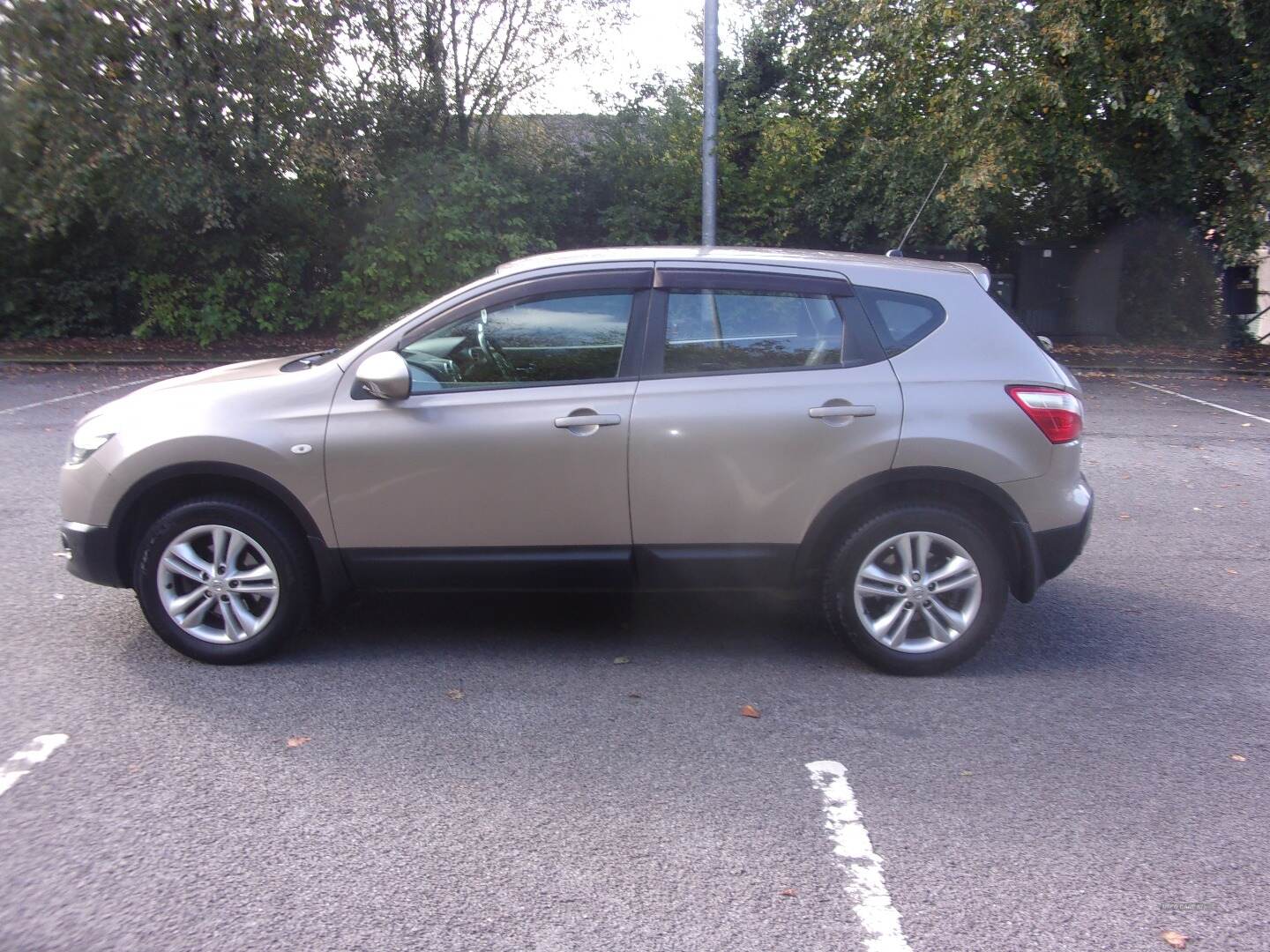 Nissan Qashqai DIESEL HATCHBACK in Fermanagh