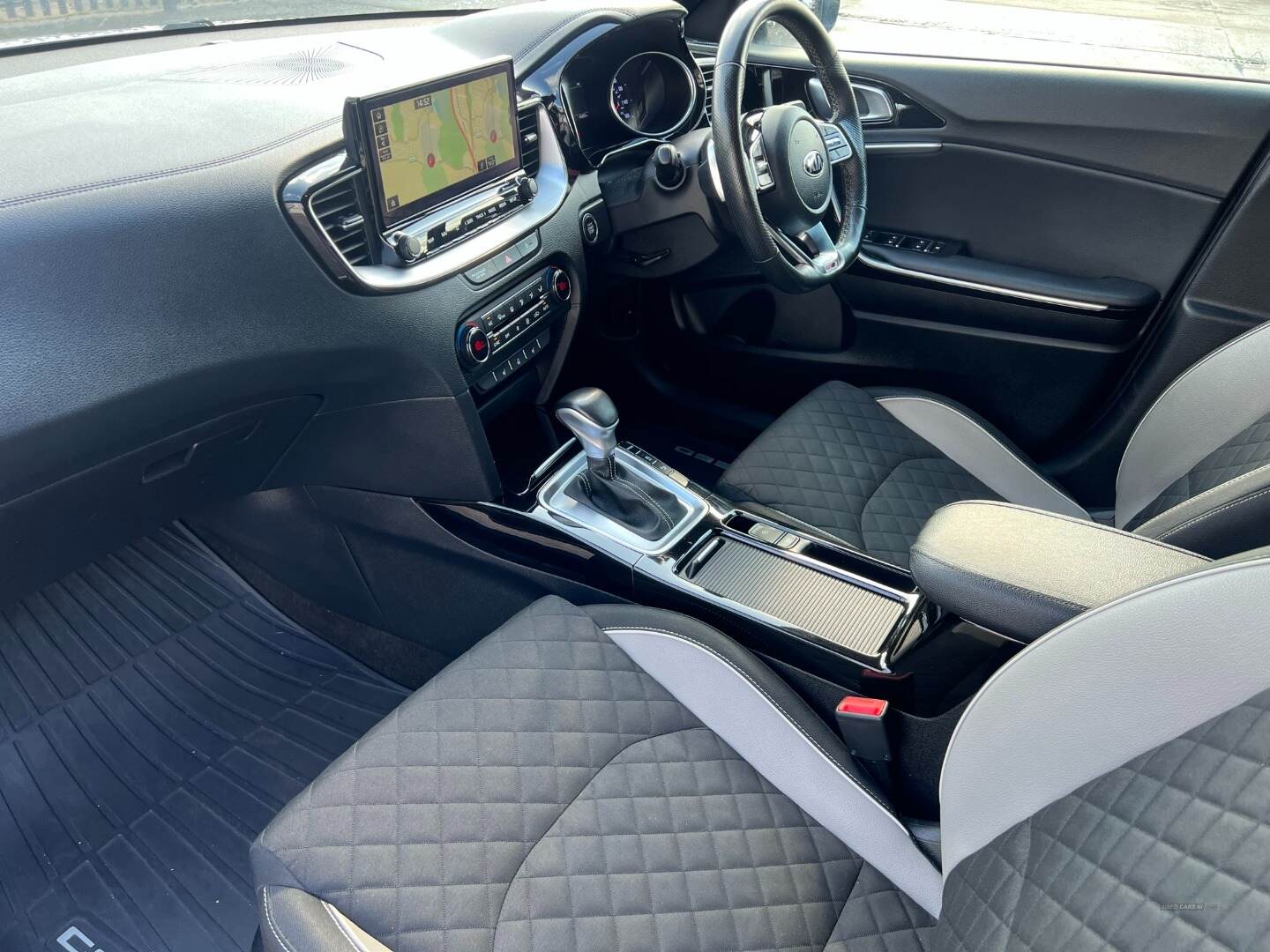 Kia ProCeed GT 2022 Shooting Brake - interior and Exterior 