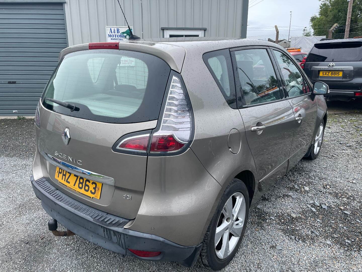 Renault Scenic DIESEL ESTATE in Armagh