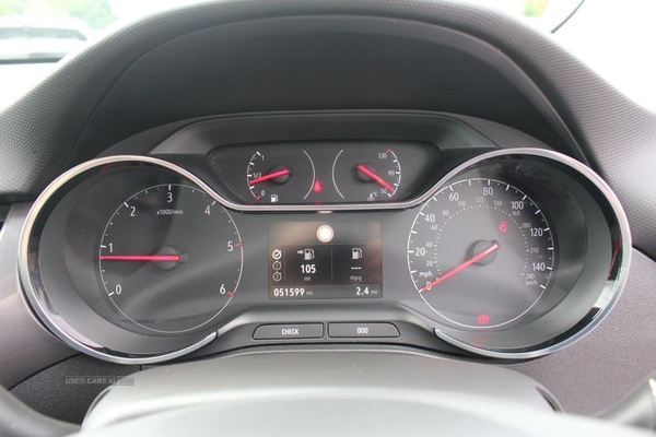 Vauxhall Crossland X 1.6 Turbo D [120] Tech Line Nav 5dr [Start Stop] in Down