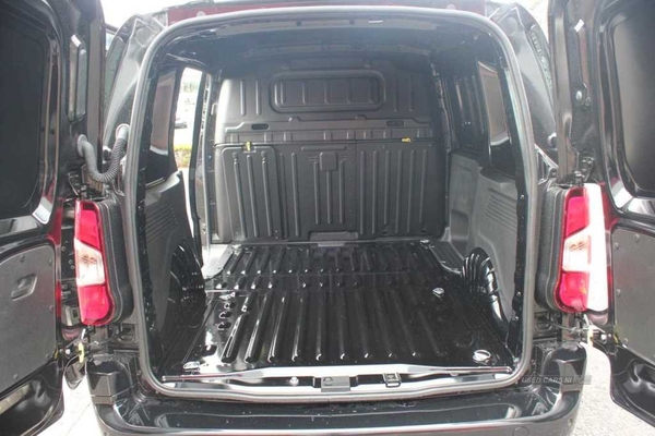 Vauxhall Combo Cargo 2300 1.5 Turbo D 100ps L1 Pro Van in Down