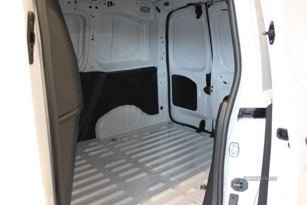 Vauxhall Combo Cargo 2300 1.5 Turbo D 100ps L1 Prime Van in Down