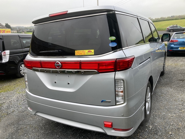 Nissan Elgrand BUSINESS EDITION in Down