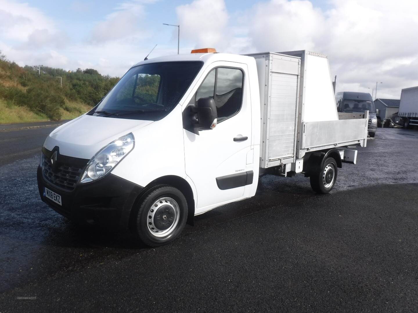 Renault Master MWB DIESEL FWD in Down