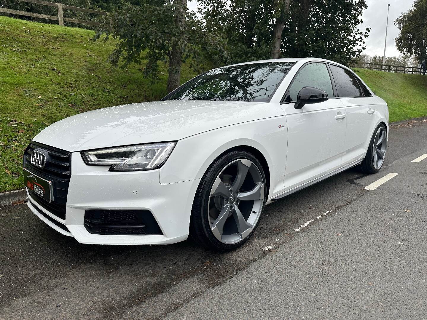 Audi A4 SALOON SPECIAL EDITIONS in Down