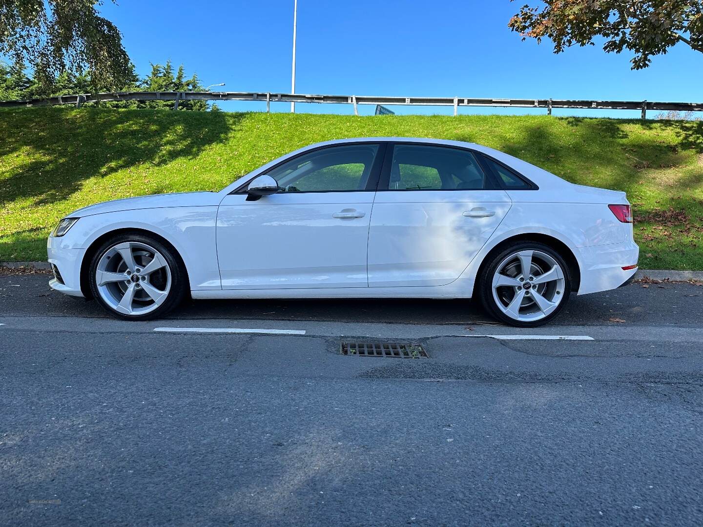 Audi A4 DIESEL SALOON in Down