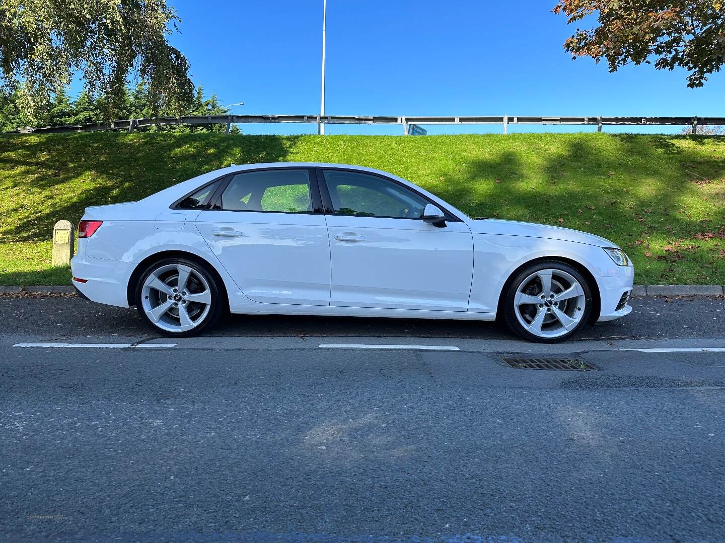 Audi A4 DIESEL SALOON in Down