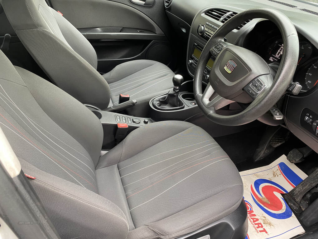 Dec 2011 Seat Leon 1.6 TDI CR Ecomotive S Copa 5dr