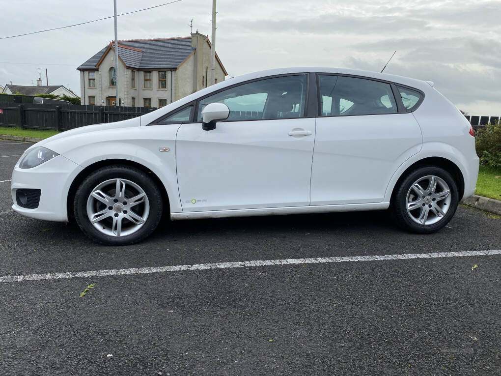 Dec 2011 Seat Leon 1.6 TDI CR Ecomotive S Copa 5dr