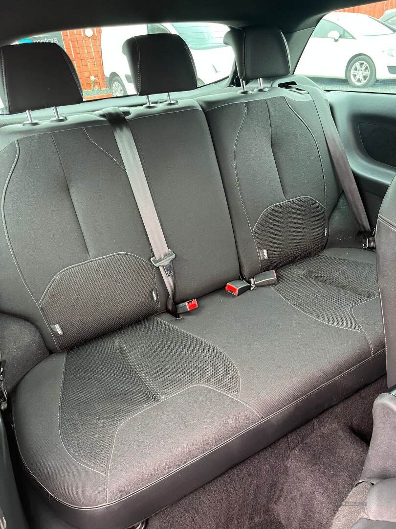 Sep 2014 Citroen DS3 1.6 e-HDi Airdream DStyle Plus 3dr