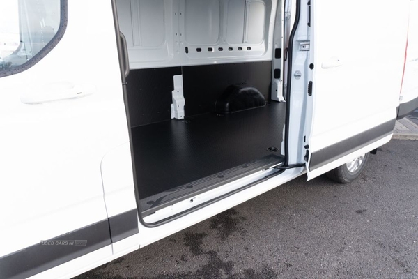 Maxus Deliver 9 2.0 D20 150 Lux High Roof Van in Derry / Londonderry