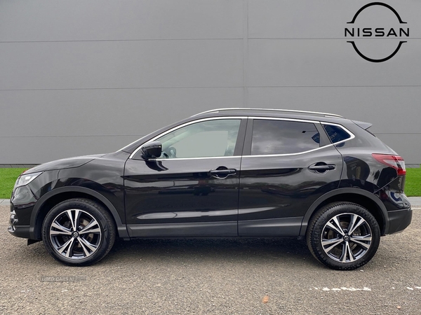 Nissan Qashqai 1.3 Dig-T N-Connecta 5Dr [Glass Roof Pack] in Antrim