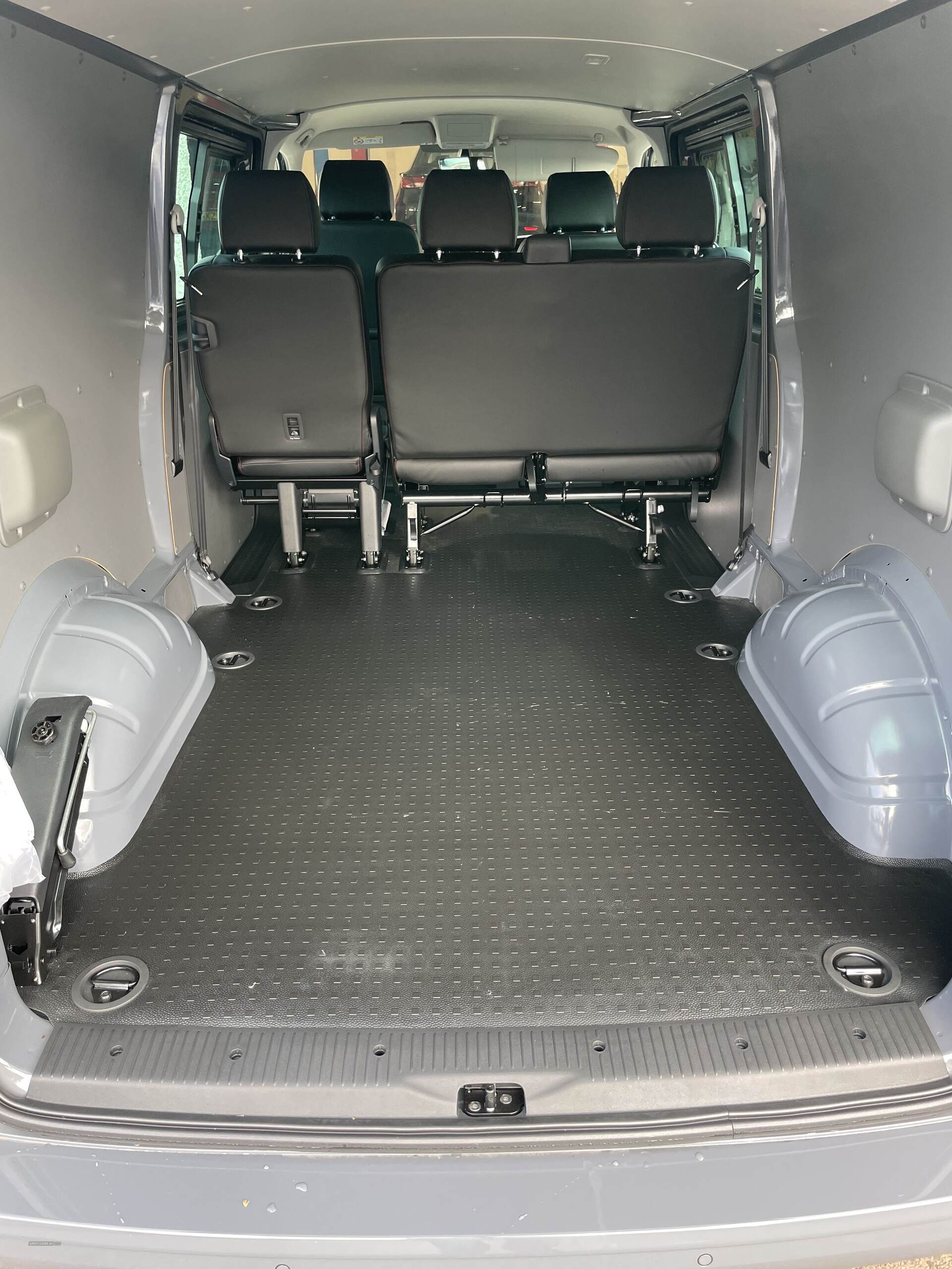 Volkswagen Transporter T32 LWB DIESEL in Derry / Londonderry