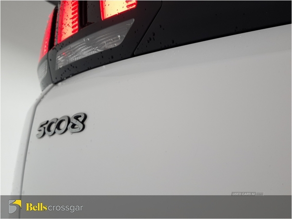 Peugeot 5008 1.2 PureTech Allure 5dr in Down