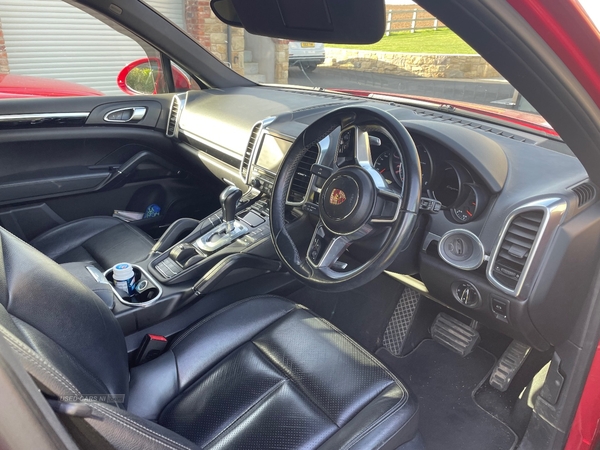 Porsche Cayenne V6 tdi in Armagh