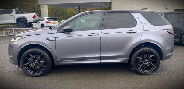 Land Rover Discovery Sport 2.0d R-Dynamic SE 5dr Auto 7 Seater in Tyrone