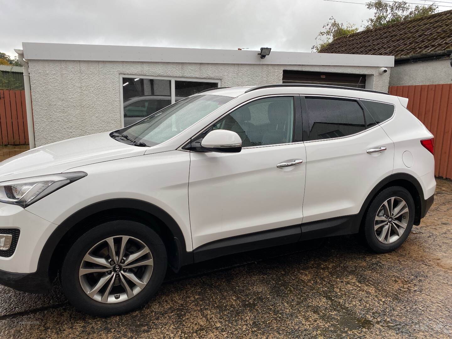 Hyundai Santa Fe DIESEL ESTATE in Antrim