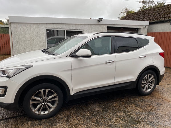 Hyundai Santa Fe DIESEL ESTATE in Antrim