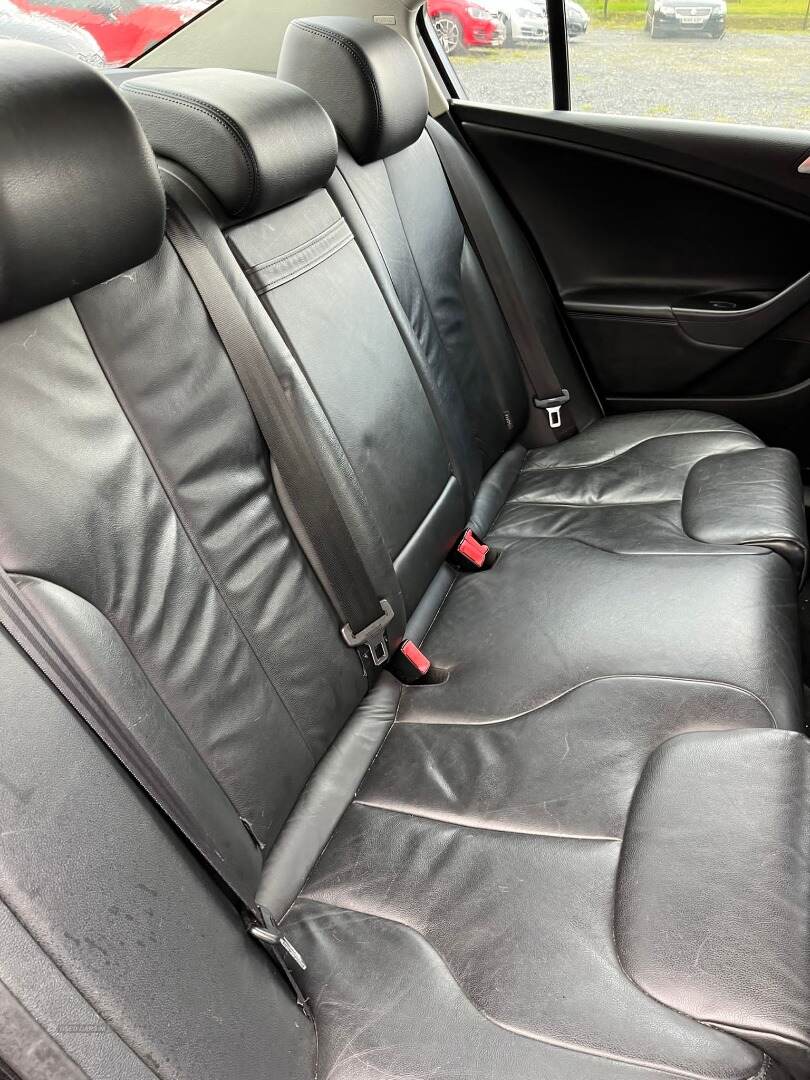 May 2010 Volkswagen Passat 2.0 Highline Plus TDI CR DPF 4dr DSG