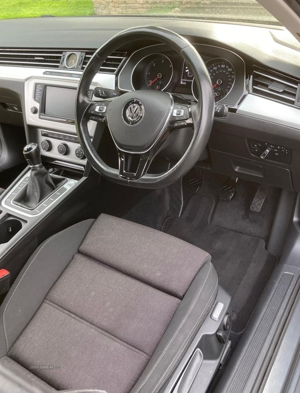 Volkswagen Passat 1.6 TDI SE Business 4dr in Antrim
