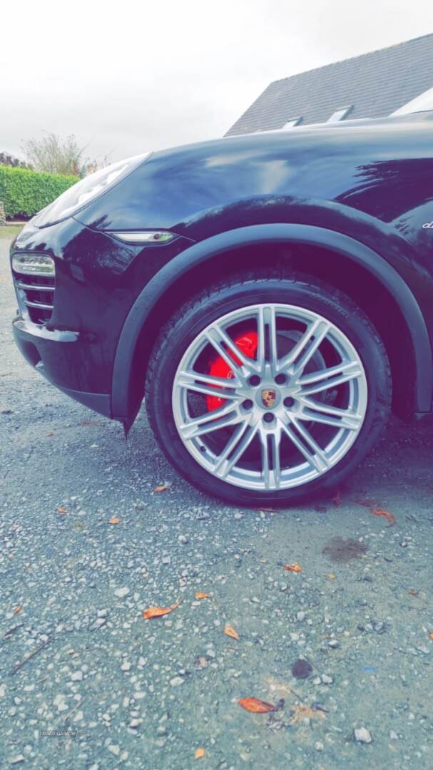 Porsche Cayenne DIESEL ESTATE in Derry / Londonderry