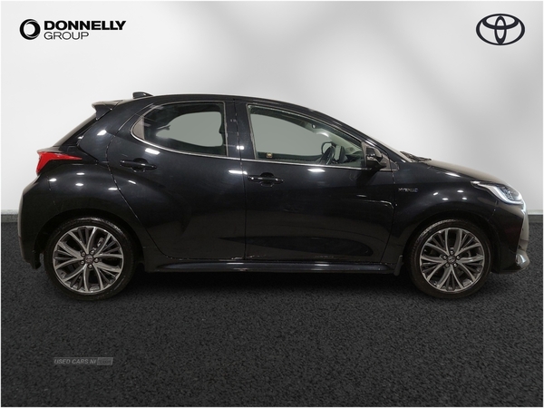 Toyota Yaris 1.5 Hybrid Excel 5dr CVT in Derry / Londonderry