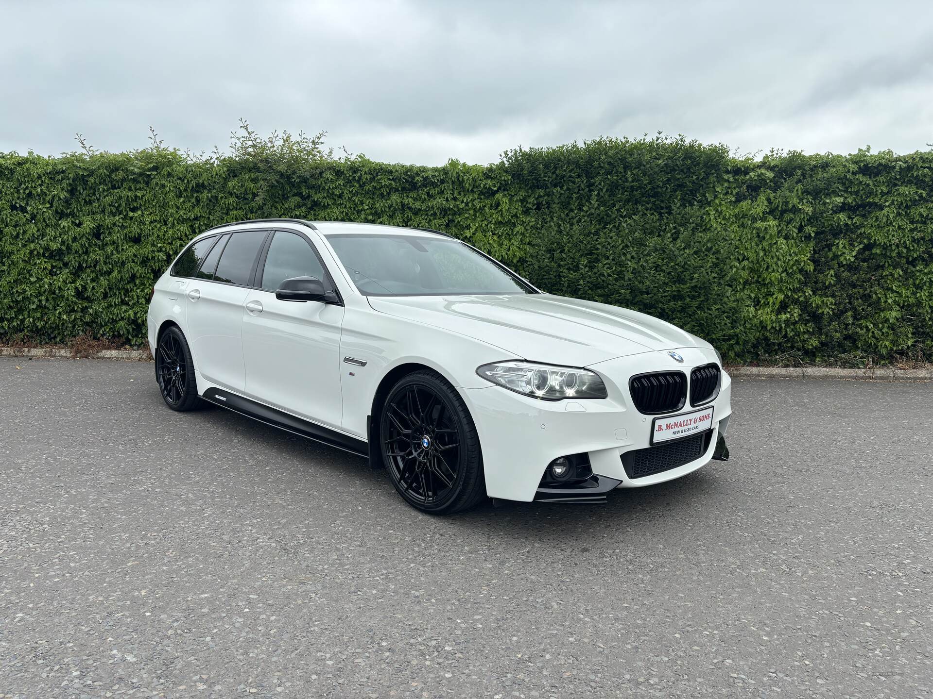 BMW 5 Series DIESEL TOURING in Derry / Londonderry