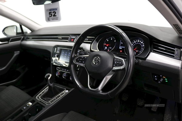 Volkswagen Passat 2.0 TDI EVO SCR SE 4dr 150ps in Down