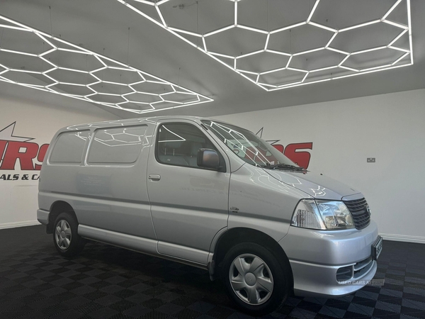 Toyota Hiace 2.5 280 D-4D RWD L1 H1 4dr in Tyrone
