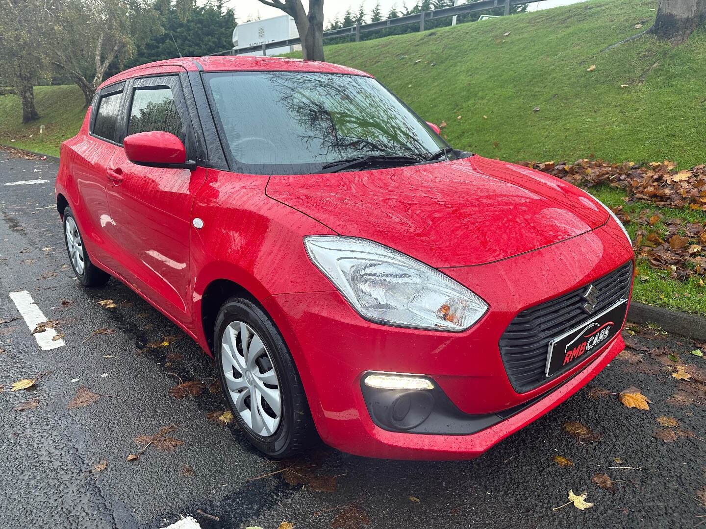 Suzuki Swift HATCHBACK in Down