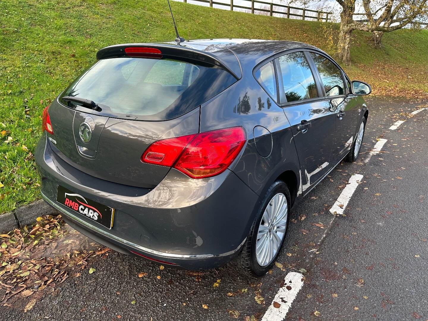 Vauxhall Astra HATCHBACK SPECIAL EDS in Down