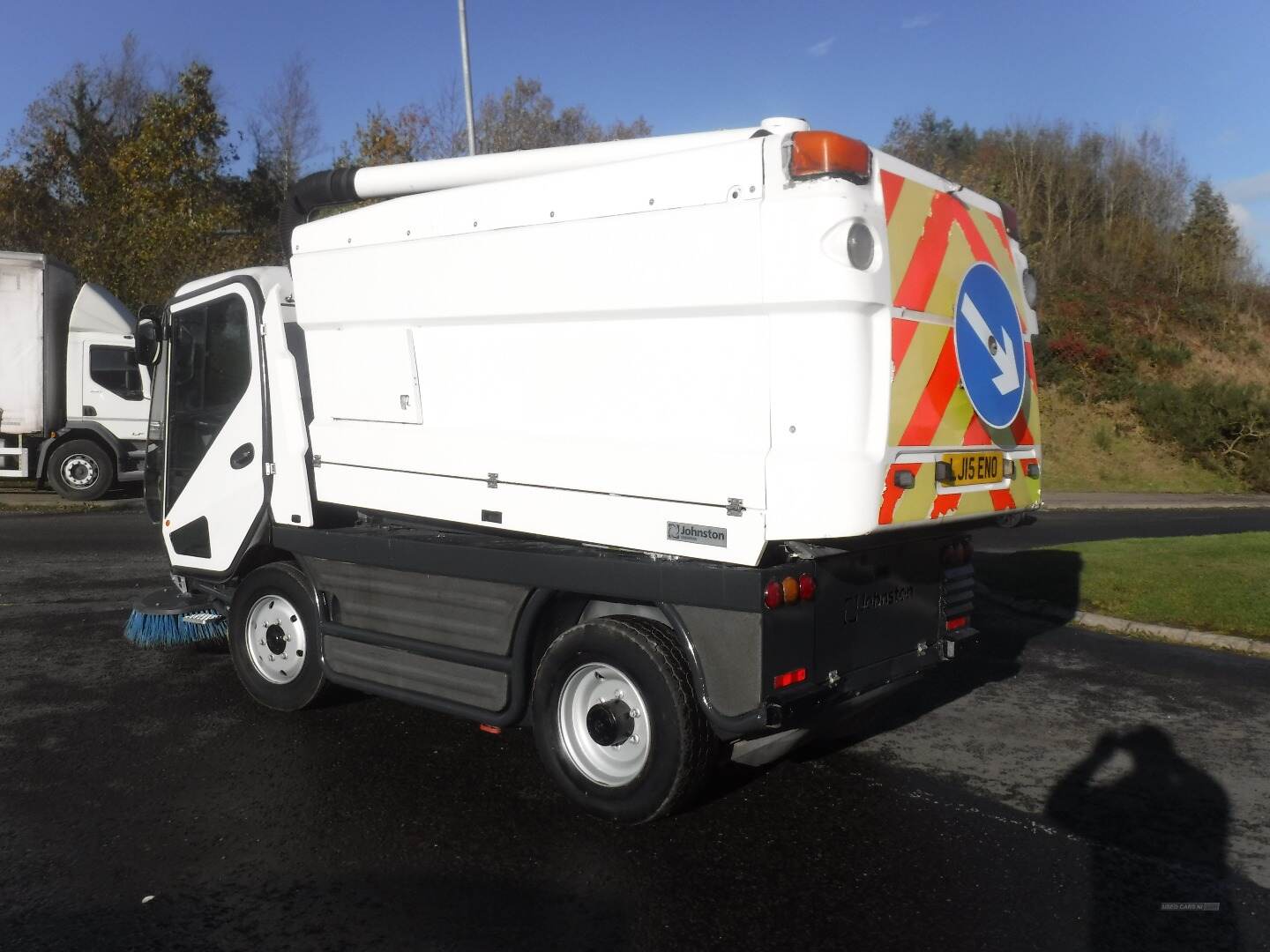 Johnstons CR400 Road Sweeper - power washer - gully sucker . in Down
