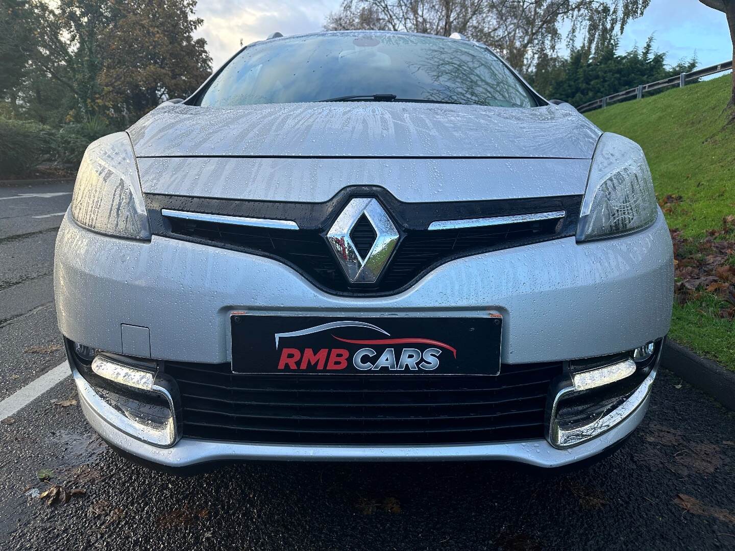 Renault Grand Scenic DIESEL ESTATE in Down