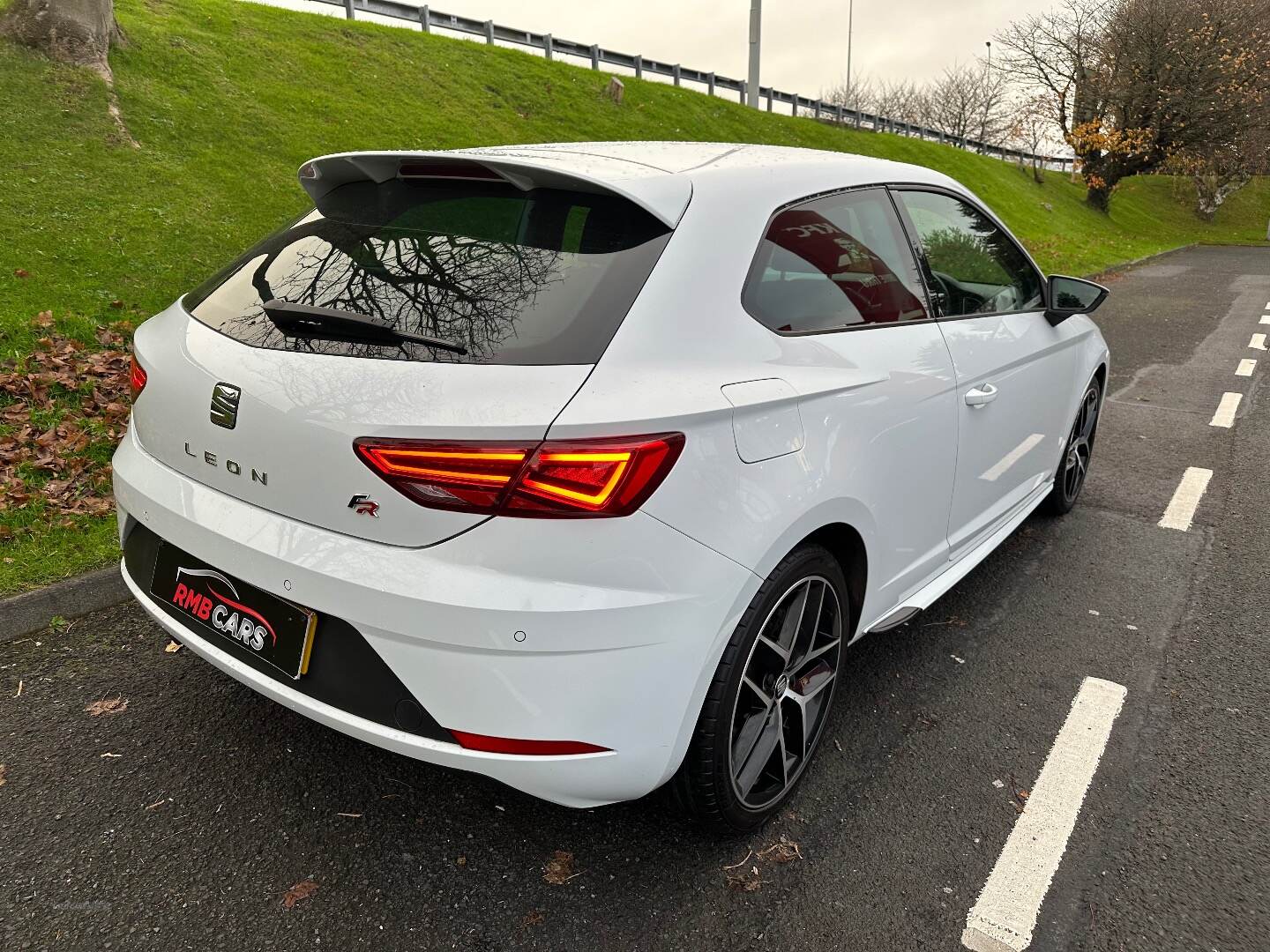 Seat Leon SPORT COUPE in Down